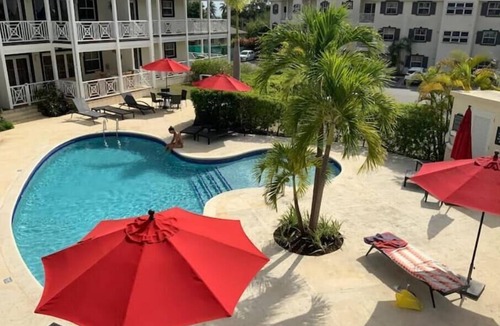 Weston Condo | Sandbox Villa Spacious 2-bedroom on West Coast in St. James - steps to beach