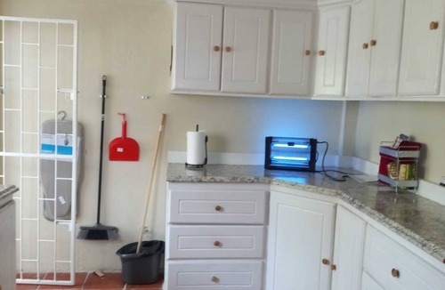 Derricks Apartment | Sea view apartment in a quiet residential area just minutes walk from the beach