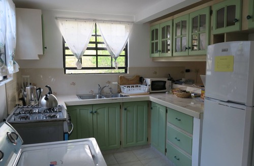 Kendal Apartment | Serenity. Relaxation. Throw caution to the Wind.