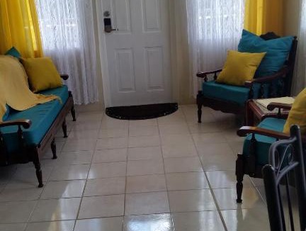 Eagle Hall Apartment | Spacious Colonial