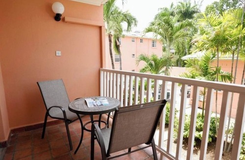 Worthing Apartment | Sunny Barbados Escape Near Worthing & Rockley Beaches l 1BR King w/Kitchen