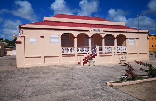 Blue Waters Apartment | Ventnor House Apartments