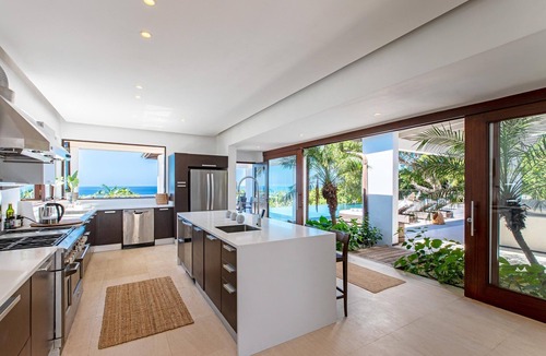 Westmoreland Villa | Villa Sundeck House by Fantasia Villas