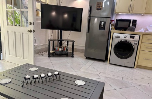 Sunset Crest Condo | West Coast 1 Bedroom Apartment- Close to beach (5)