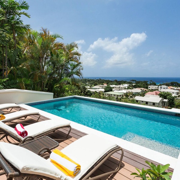 Magnificent 4 Bedroom Villa overlooking the beach at Alleynes Bay, St. James
