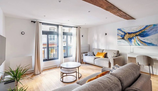 1. APARTEMENT PARIS CENTRE 60m2 3 beds - 2/6 pers. Air conditioning in Paris