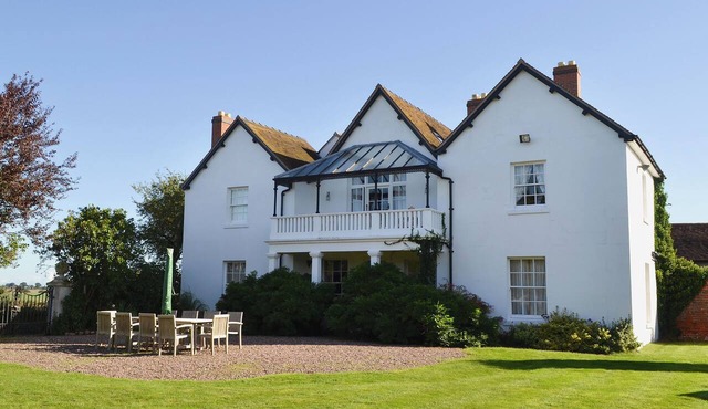 1 bedroom accommodation in Walcot in Walcot