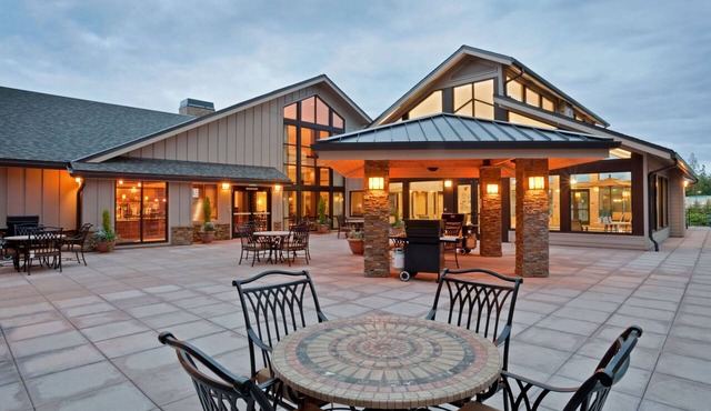 2-Queen Suite w/Full Kitchen | Free Breakfast | in Mukilteo