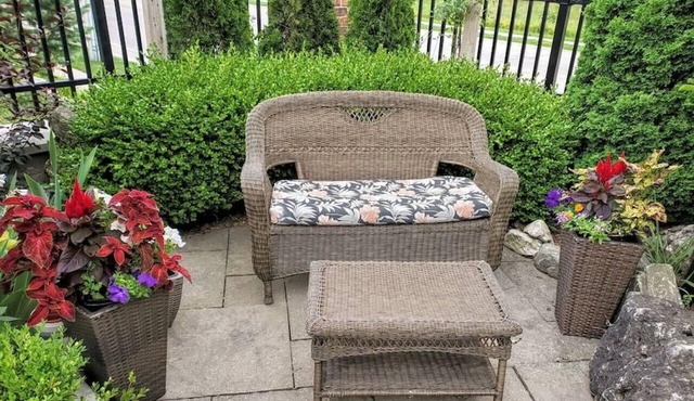 2bd McArthur · Executive 2br home w/ office space in Guelph
