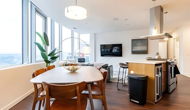 2BR Penthouse | Gym | Bellevue | Sophari Towers E in Bellevue