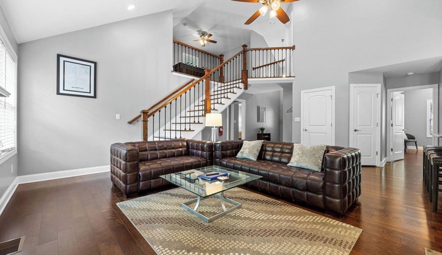 3-Bedroom Chalet with Arcade and Pool Table in PIGEON FORGE