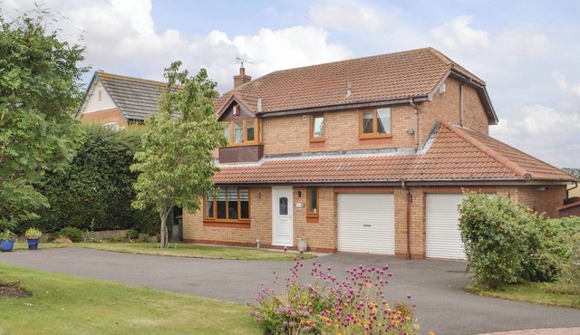 4 bedroom accommodation in Amble, near Warkworth in Morpeth