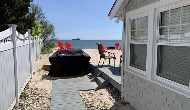 4BR Beach Cottage sits on private beach. Sleeps 12 with comfort, Outdoor grill in Westbrook