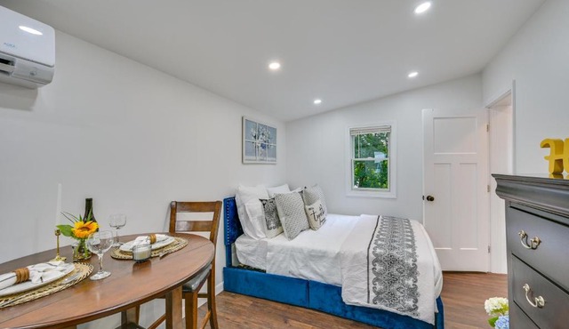 5 Mi to Salem: Furnished Patio at Danvers Studio! in Danvers