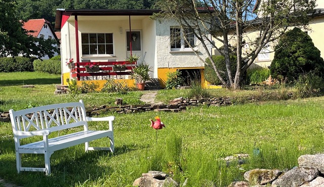 Air-conditioned vacation home on the Rennsteig with a terrace and large garden in Gerstungen