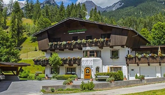 Apartment 'W8 Haus Ganghofer' with Mountain View, Balcony & Wi-Fi in Leutasch
