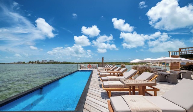Aruna Resort & Villas in San Pedro