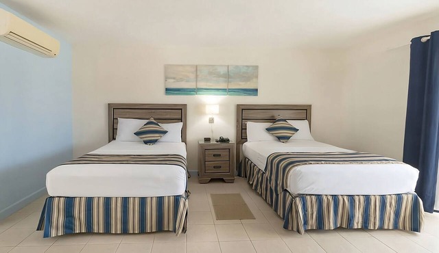 Barbados Getaway Near Dover Beach with Outdoor Pool l 3 Rooms