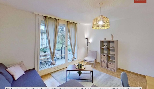 Basic 3-BR Apartment with Balcony Access in Zürich