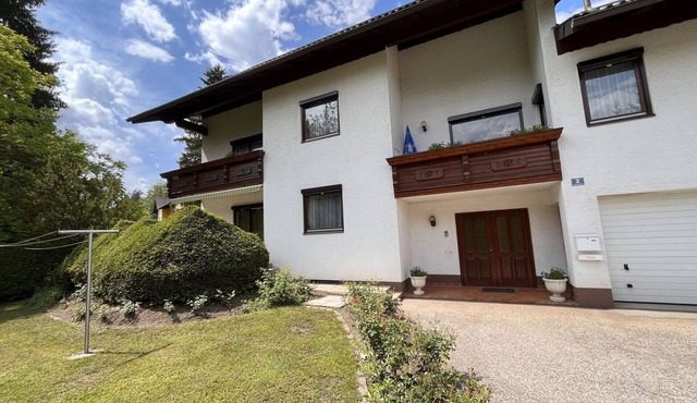 Beautiful apartment for 2 guests with WIFI, TV and balcony in Unterburg Am Klopeiner See