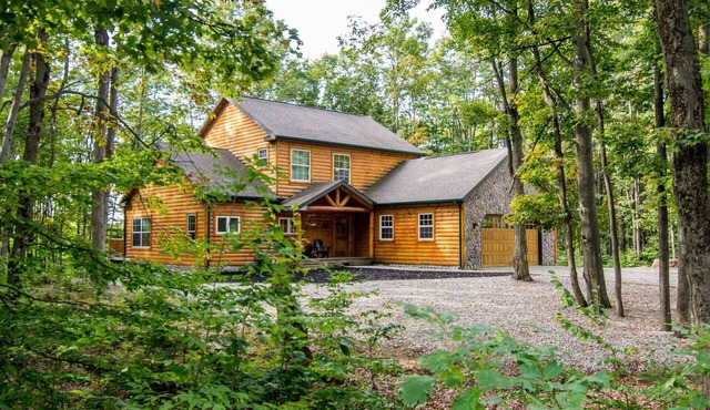 Boyne Mountain Log Home in Boyne Falls