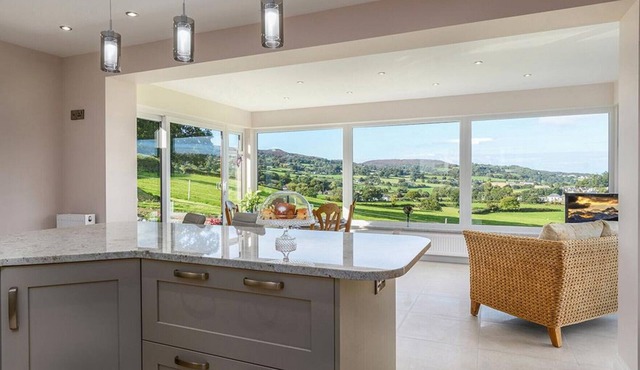 Bwthyn Tan Dderwen - Two Bedroom Cottage, Sleeps 4 in Groes