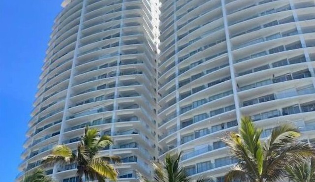 Camino al Mar beachfront condo in Mazatlán