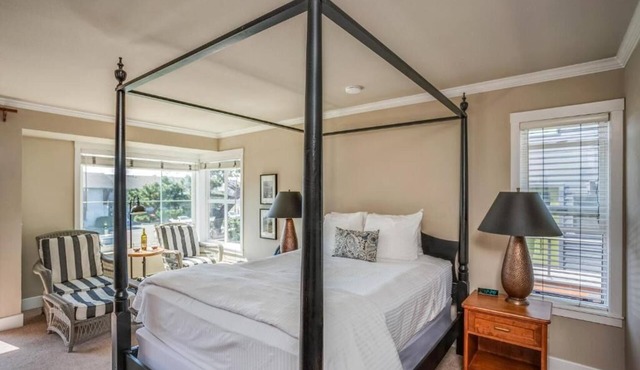 Cannon Beach Hotel - Premier Queen Room at Cannon Beach Hotel Collection! in Cannon Beach