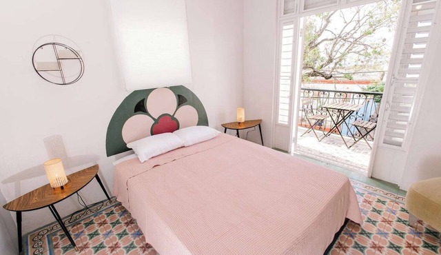 Casa Colonial/1 min. Walk to Beach/Sleeps 6 in Aguadilla