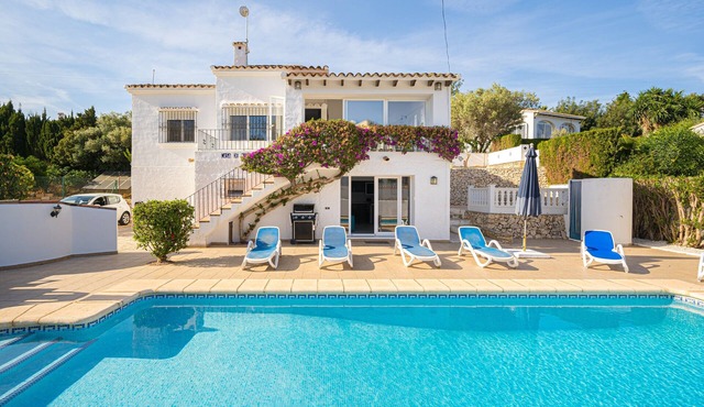 Casa De Mi Padre, La Fustera with Sea View, Wi-Fi and Air Conditioning in Benisa