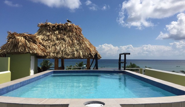 Casa del Rai, Perfect location with Rooftop Pool! in San Pedro