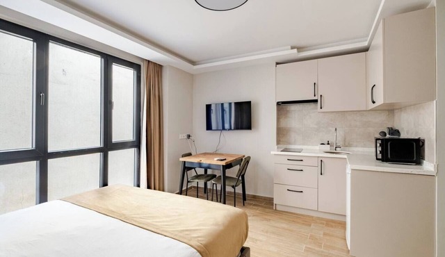 Central Brand New Studio w/Balcony Near Metro in İstanbul