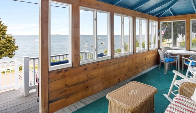 Classic Beachfront Getaway in Kingston with Ocean Views and Private Beach Access in Kingston