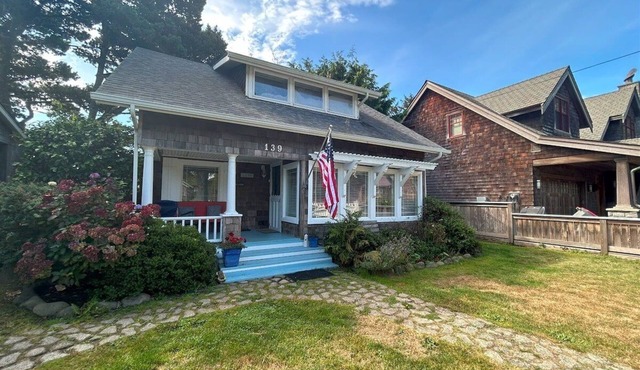 Cornell Cottage 1915 - Historic Gem! in Cannon Beach