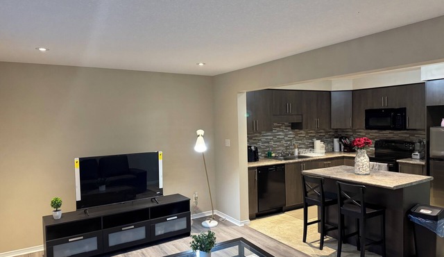 Cozy 3 Bedroom 2.5 bathroom house in Kitchener