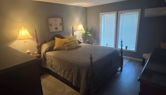 Cozy apartment in quiet setting that is very convenient to UConn and ECSU. in Mansfield