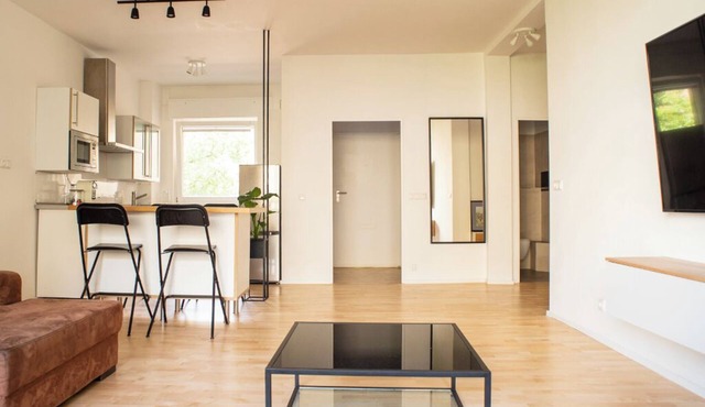 Cozy, modern, and newly renovated 80m2 apartment in the heart of Charlottenburg in Berlin
