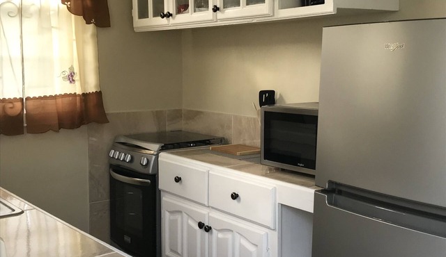 DARLMOOR HOUSE (fully furnished 2 bedroom, 1 bathroom)