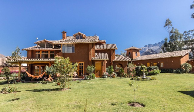 Exclusive Andean Villa – Daily Service Included in Urubamba