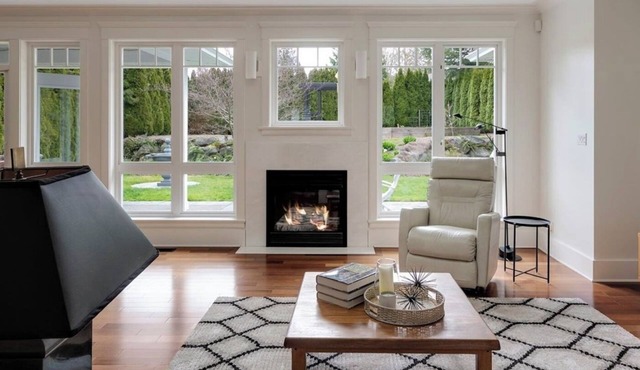Executive Bungalow - 40 mins from Victoria and Nanaimo. BC in Mill Bay