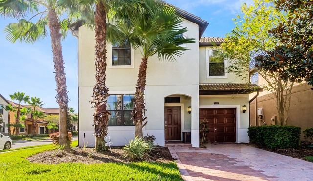Exquisite 6 Bed Pool Game Spa Pool Home in Solterra Resort in Davenport