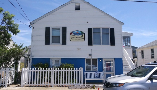 Flip Flop, Salisbury Beach, Melo's Beach House rentals in Salisbury