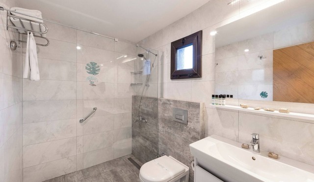 GSUI 2BR Mild winter escape in Bodrum garden view furnished apartment. in Bitez