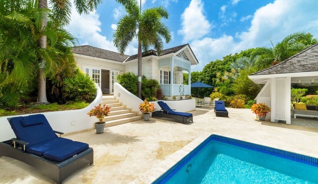 Halfway Tree Villa by Fantasia Villas