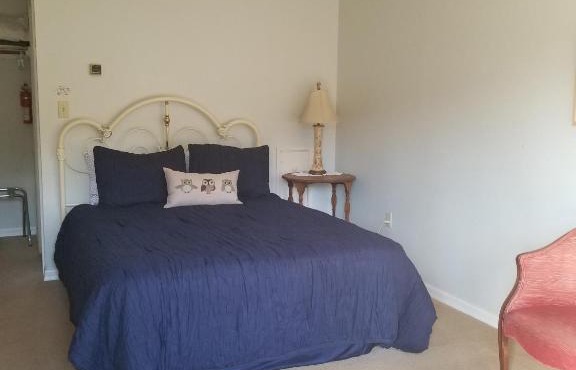 Hawk Mountain Bed & Breakfast in Kempton