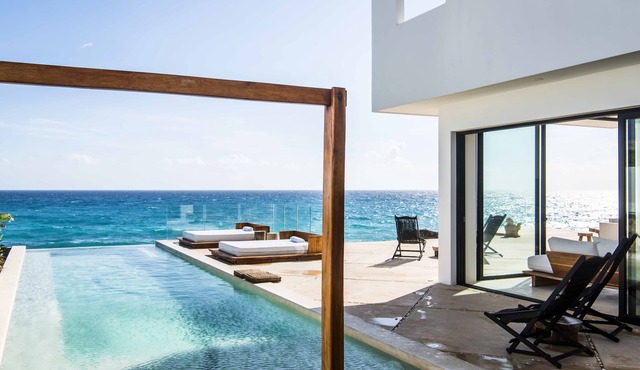 Intoxicating Ocean Views! 4-6 bedrooms in Isla Mujeres