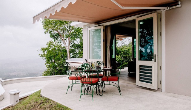 LA CASITA - Cozy retreat on top of PR mountains with stunning south coast views! in Aibonito