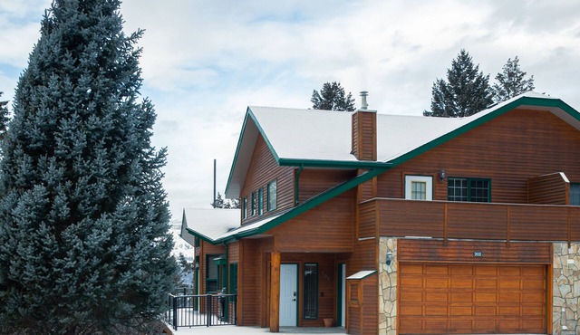 Marble Canyon 4 Bedroom Premium Townhome: Unit 202P2 in Fairmont Hot Springs