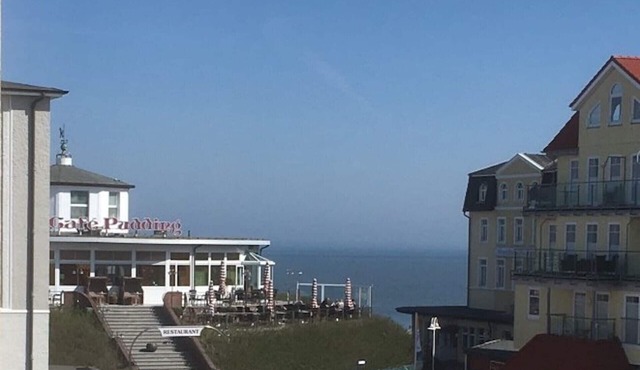 Modern, comfortable, centrally located, near the beach apartment with sea view, 3-4 pers. in Wangerooge