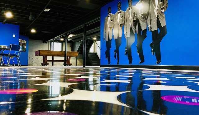 Motown BNB . Experience Detroit in style. in Detroit